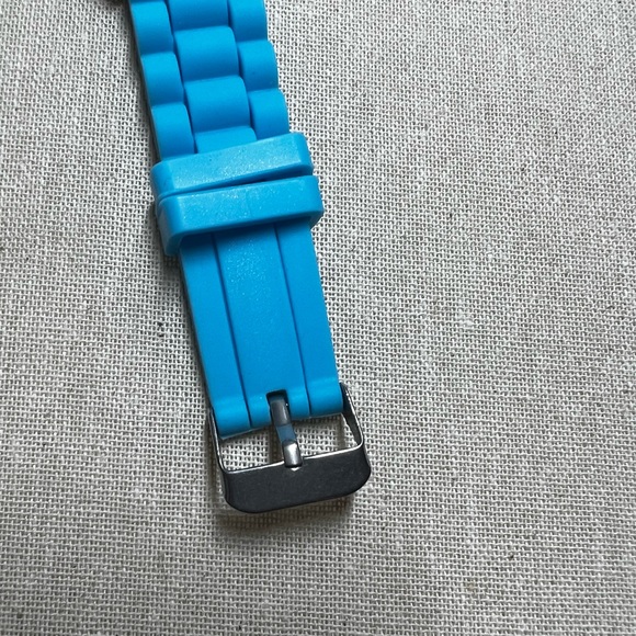 Blue and gold watch - Picture 6 of 7